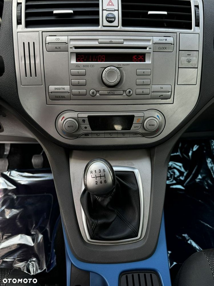 Ford Kuga - 18