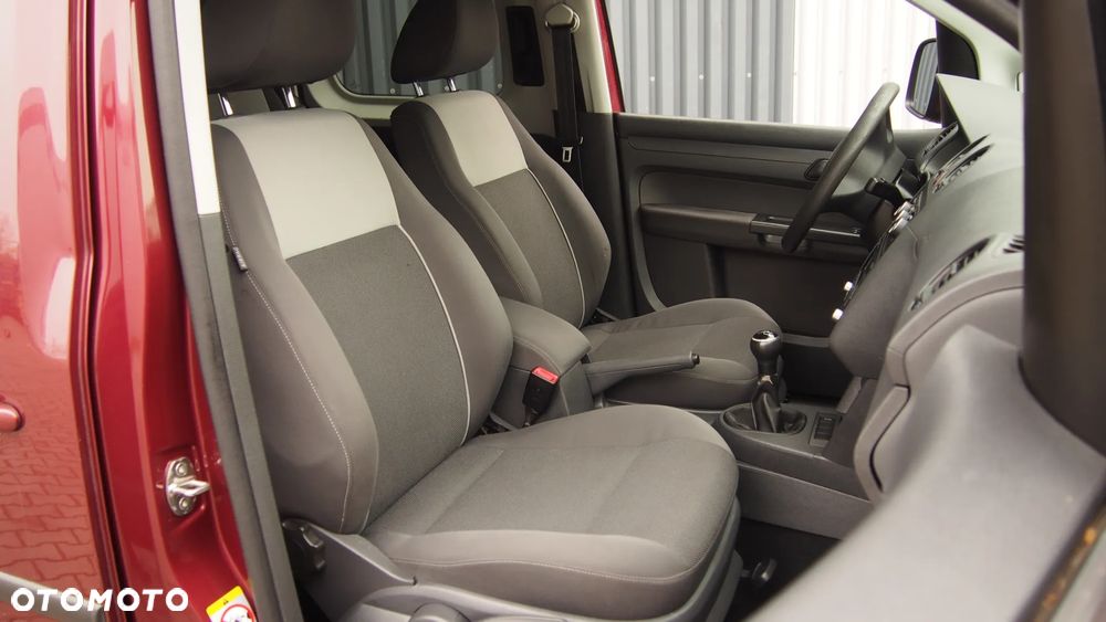 Volkswagen Caddy 1.6 (7-Si.) Edition 30 - 6