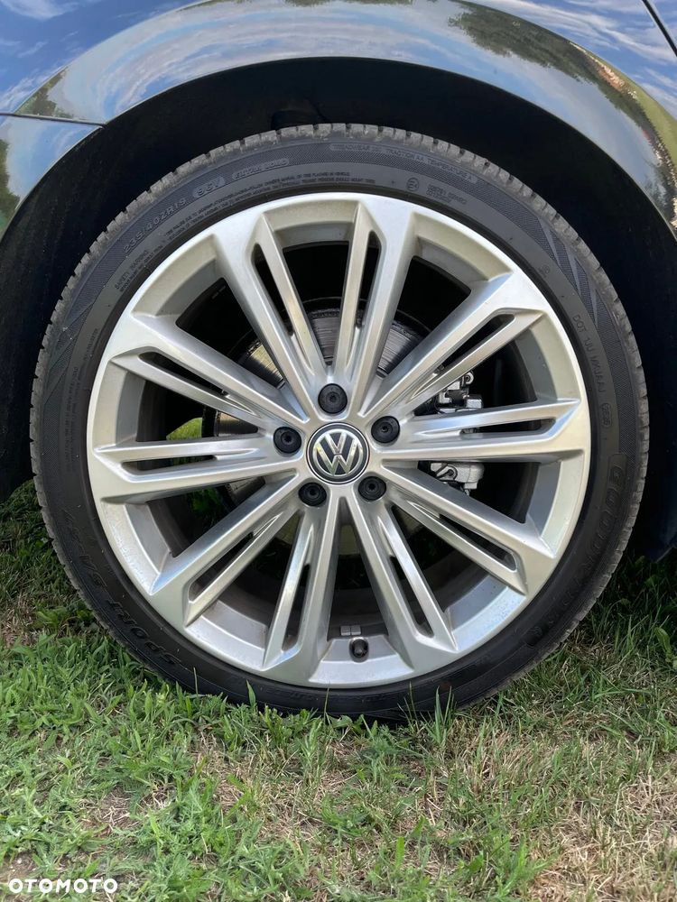 Volkswagen Passat 2.0 TDI (BlueMotion Technology) Highline - 28