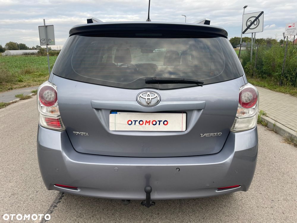 Toyota Verso 2.0 D-4D - 23