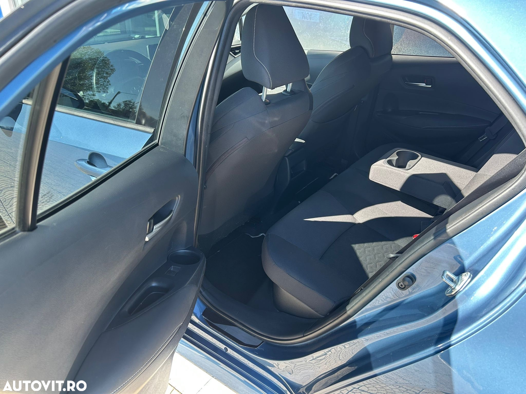 Toyota Corolla 1.8 Hybrid Comfort - 8