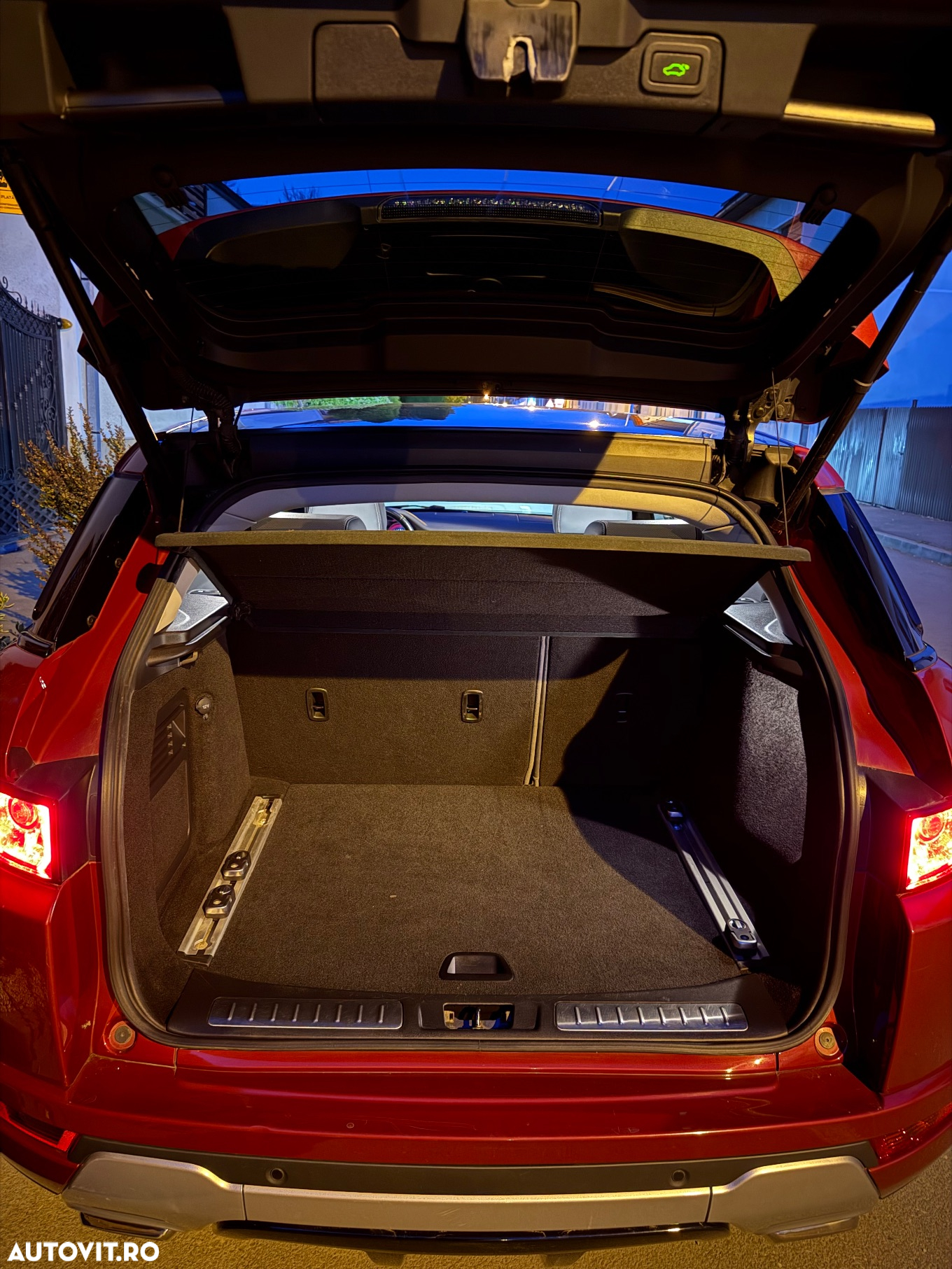 Land Rover Range Rover Evoque - 17