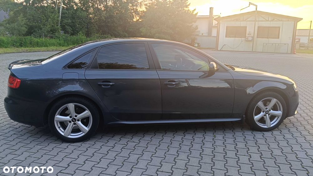 Audi A4 Limousine - 7