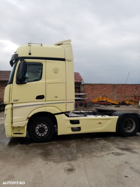 Dezmembram camion Mercedes-Benz ACTROS MP4 - 14