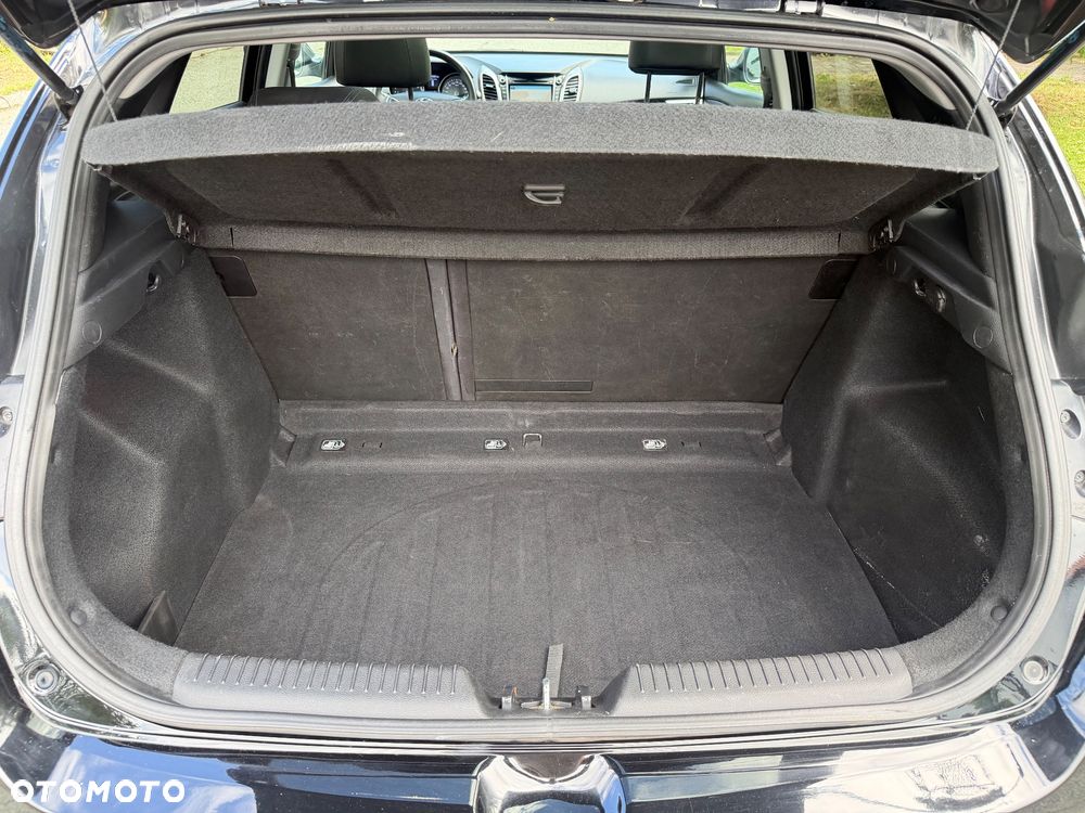 Hyundai i30 1.6 GDI Premium - 24
