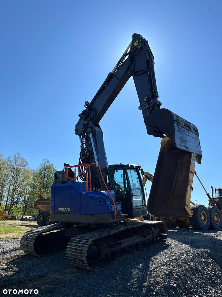 Volvo ECR235EL - 15