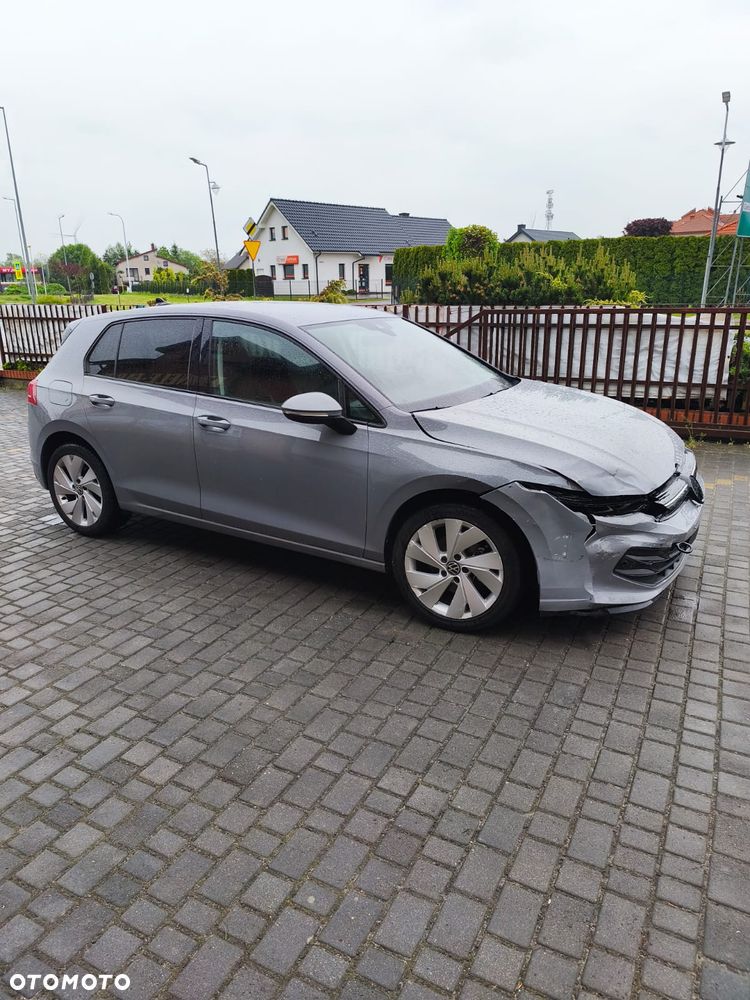 Volkswagen Golf - 4