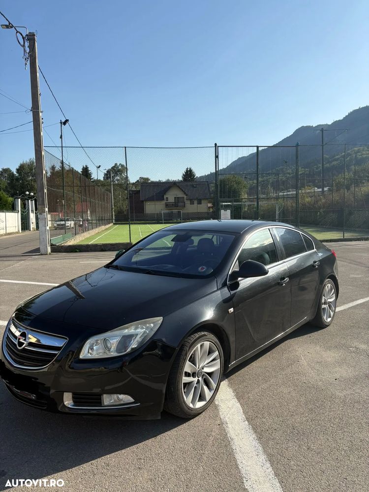 Opel Insignia 2.0 CDTI 4x4 Sport Aut. - 1