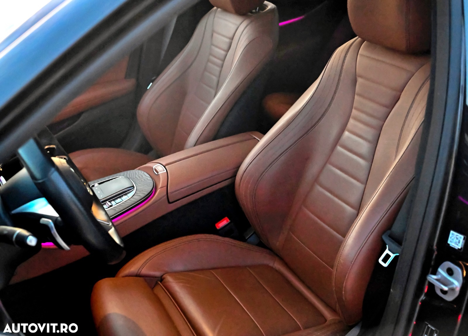 Mercedes-Benz E - 16