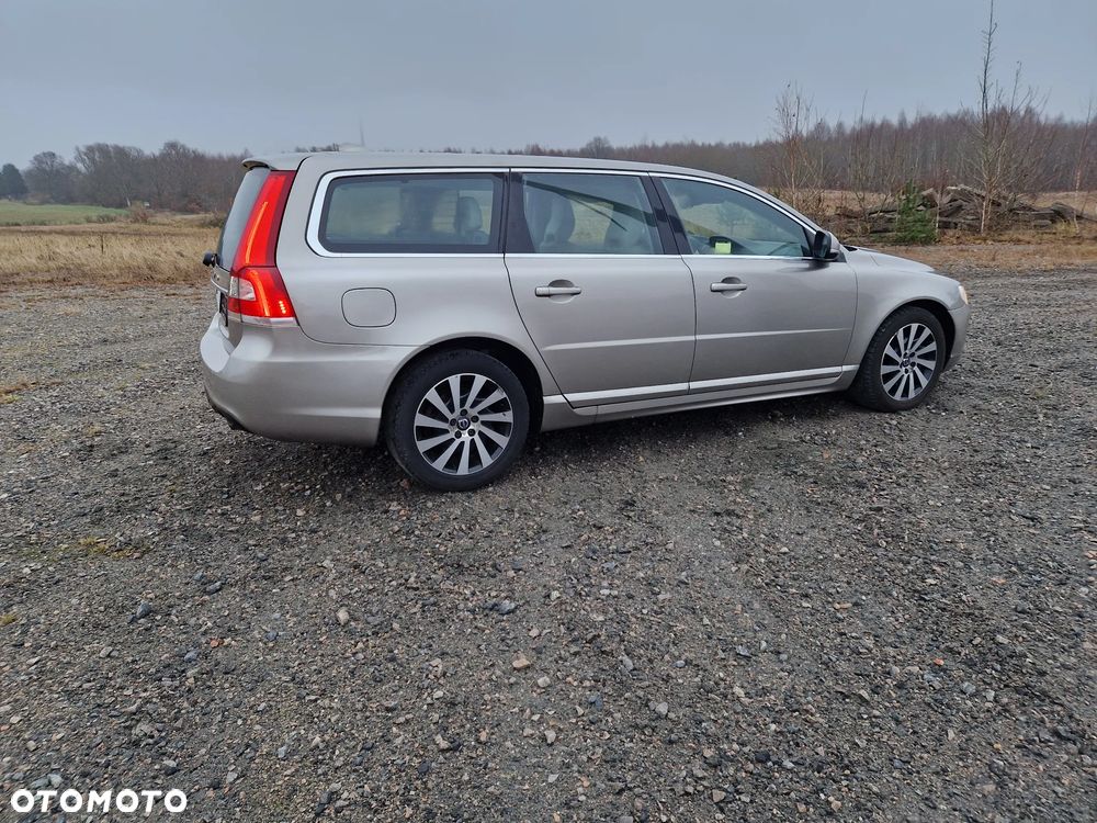Volvo V70 D4 Momentum - 3