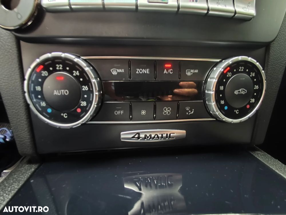 Mercedes-Benz C 220 T CDI 4Matic 7G-TRONIC Avantgarde - 13