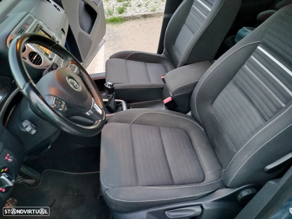 VW Tiguan 2.0 TDi Cup BlueMotion - 9