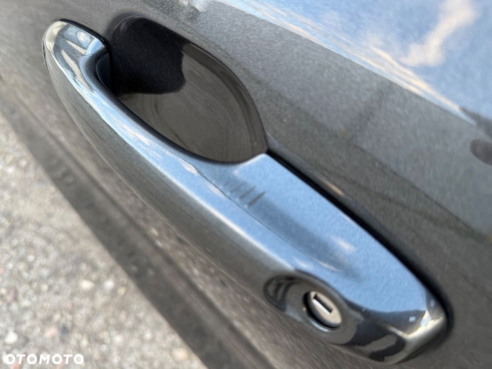 Ford Focus 1.5 EcoBlue Start-Stopp-System TITANIUM - 18