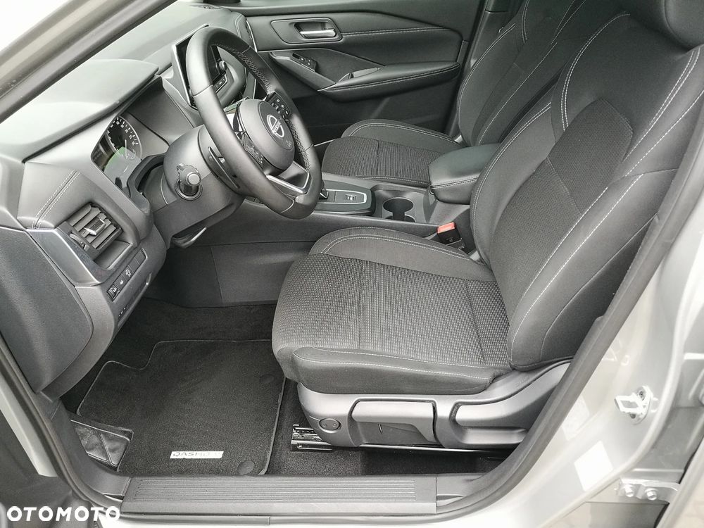 Nissan Qashqai 1.3 DIG-T N-Connecta DCT - 22