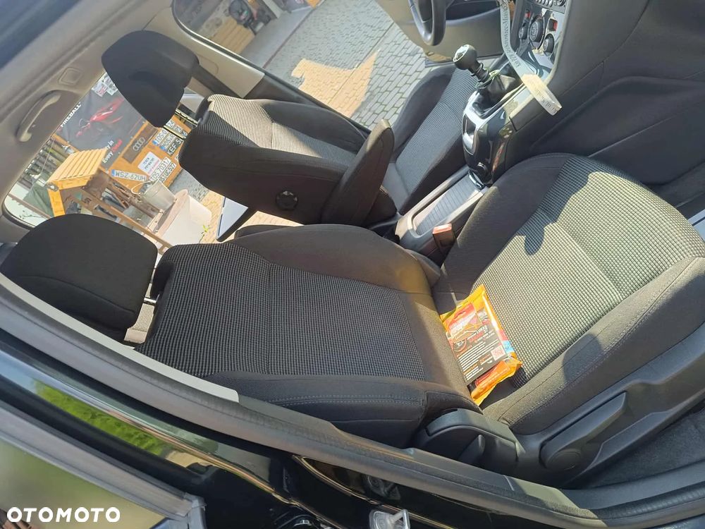 Peugeot 5008 1.6 THP Family 7os - 7