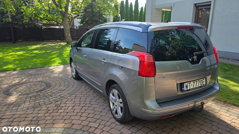 Peugeot 5008 2.0 HDi Allure 7os - 9