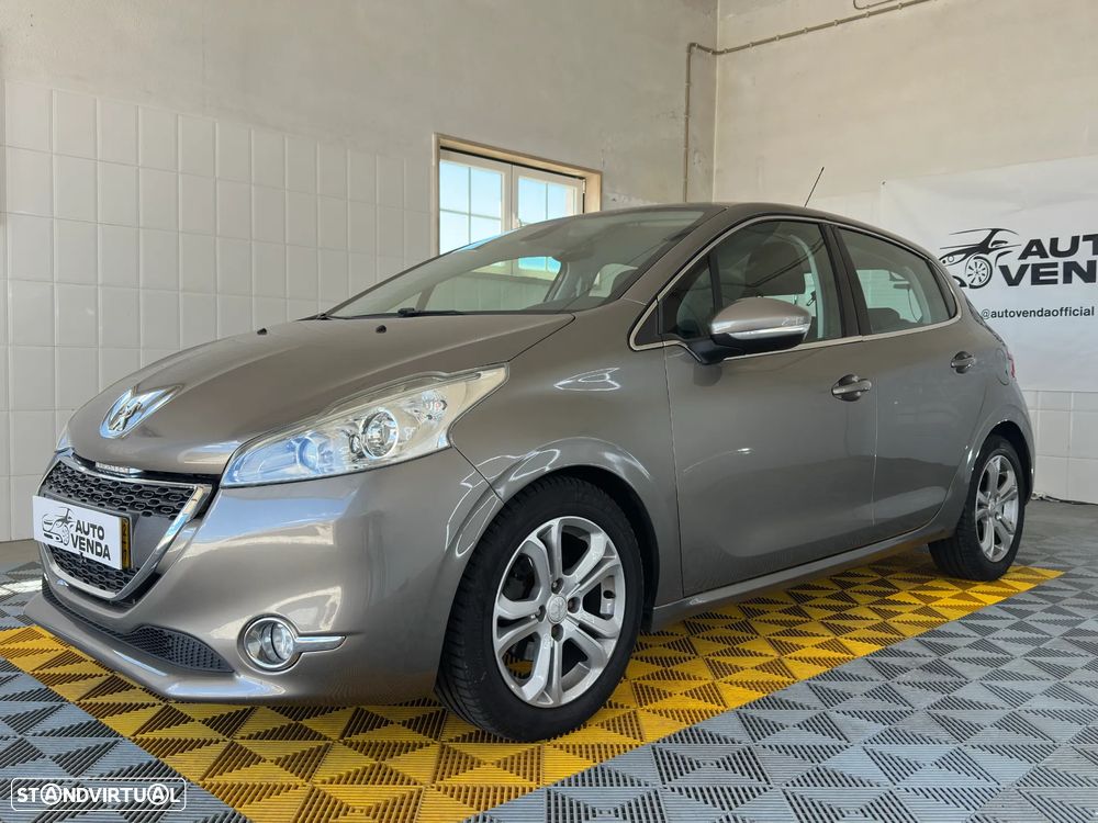 Peugeot 208 e-HDi FAP 92 Stop&Start Style - 1