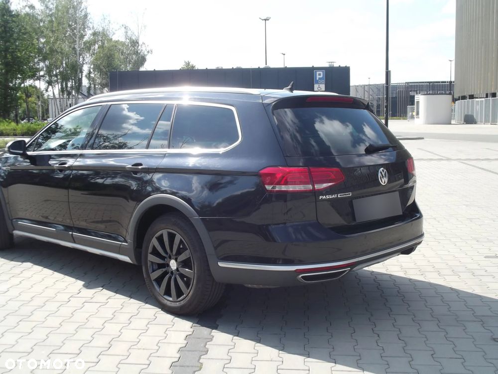 Volkswagen Passat Alltrack - 11