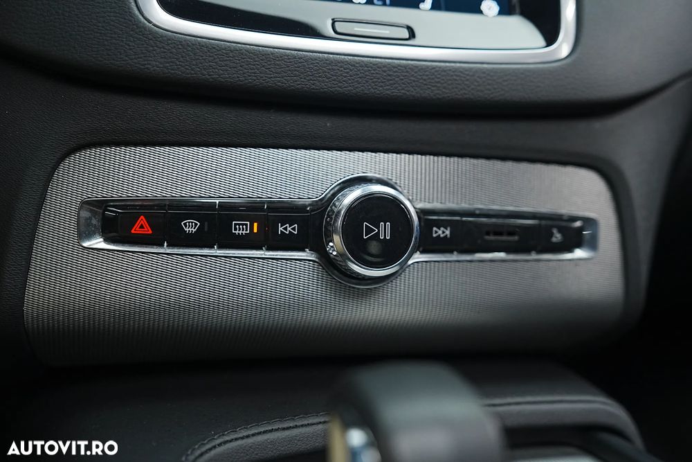 Volvo XC 90 B5 MHEV AWD 7 locuri Ultimate Bright - 37