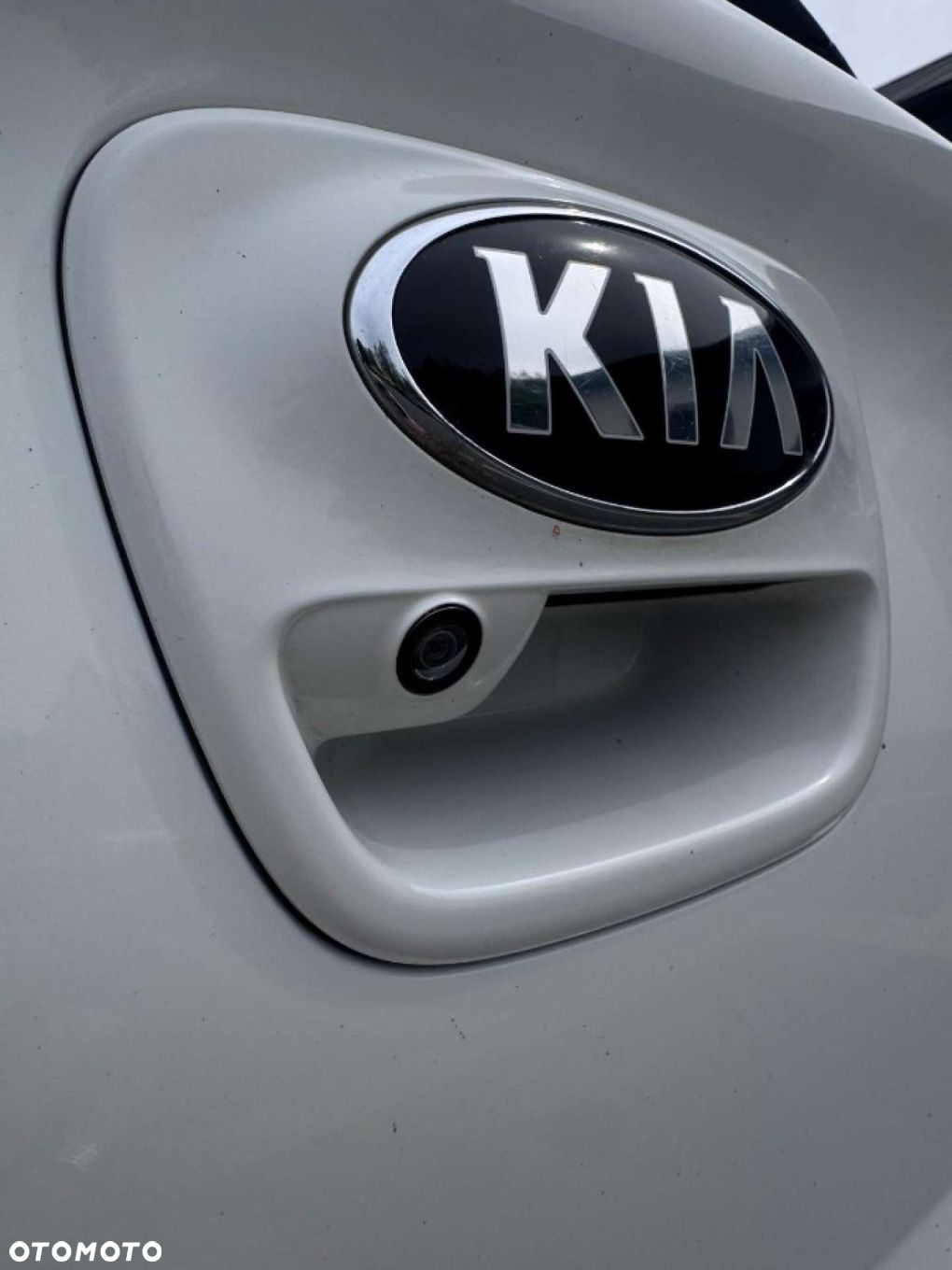 Kia Rio - 32