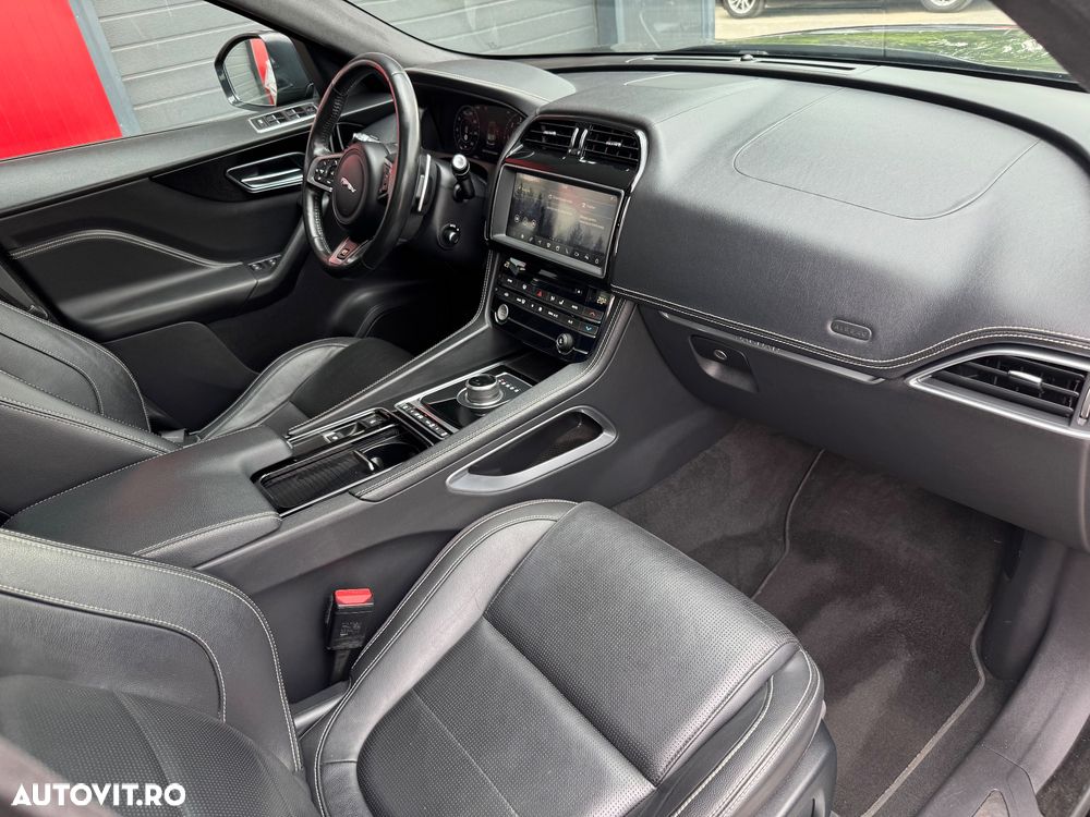 Jaguar F-Pace 20d AWD Aut. R-Sport - 21