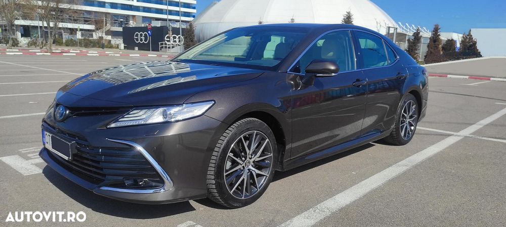 Toyota Camry 2.5 Exclusive - 31