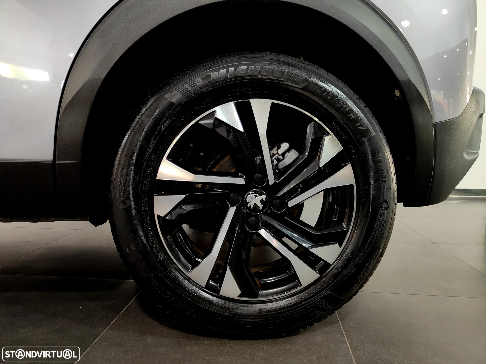 Peugeot 2008 1.2 PureTech Allure - 31