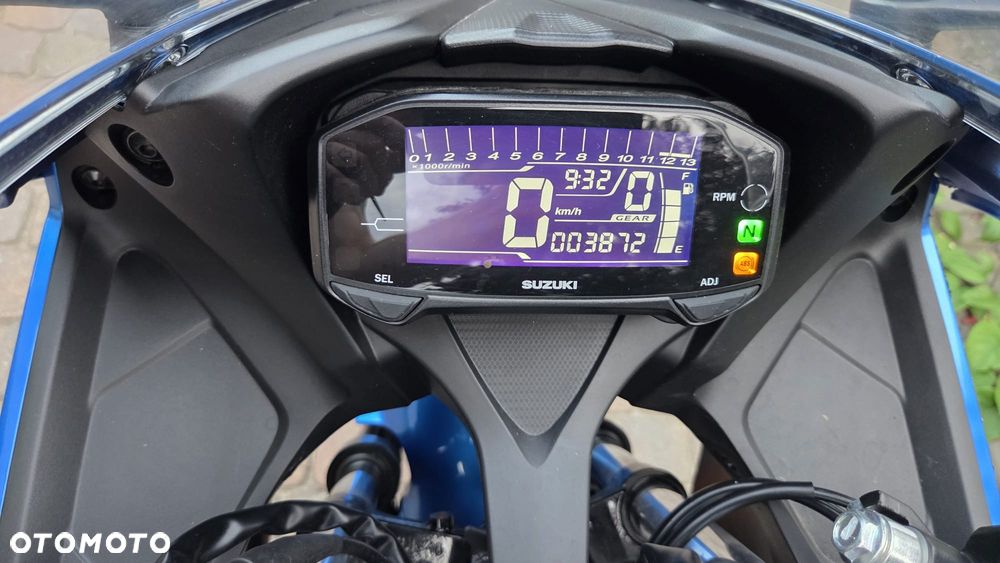 Suzuki GSX-R - 7