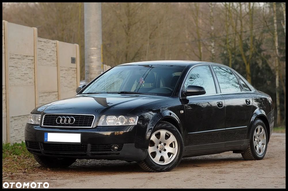 Audi A4 Limousine - 11
