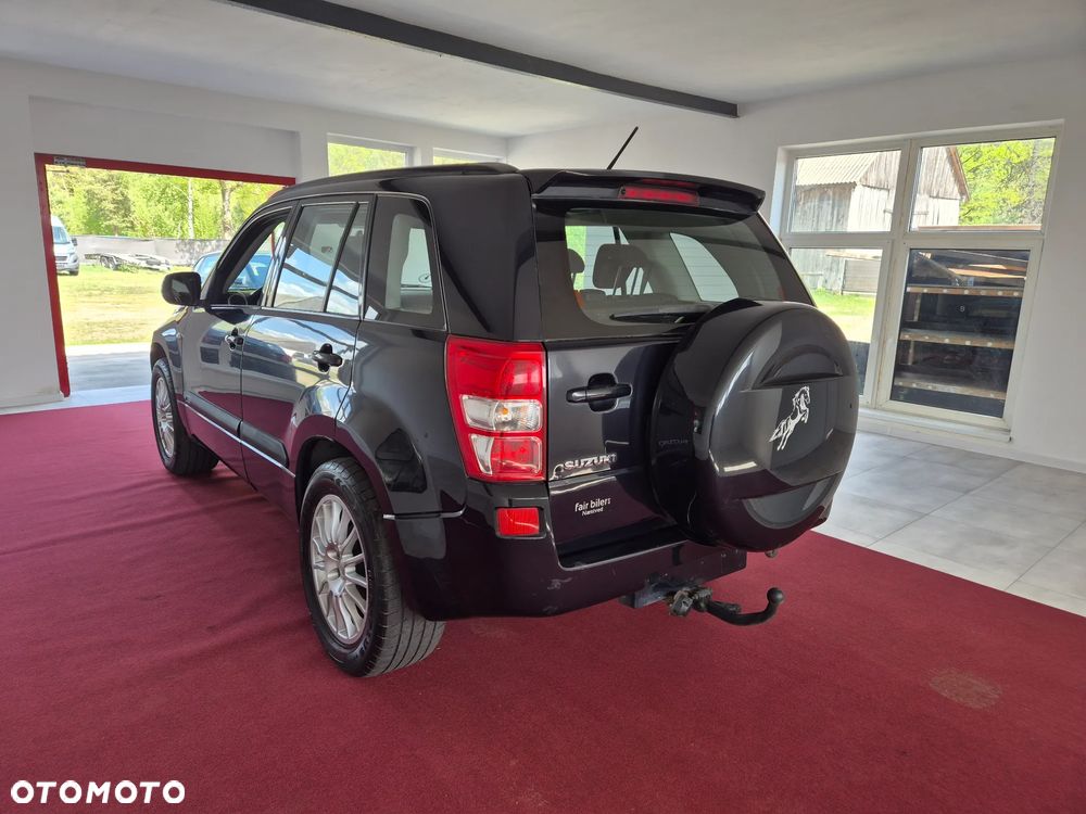 Suzuki Grand Vitara 2.0 Club - 7