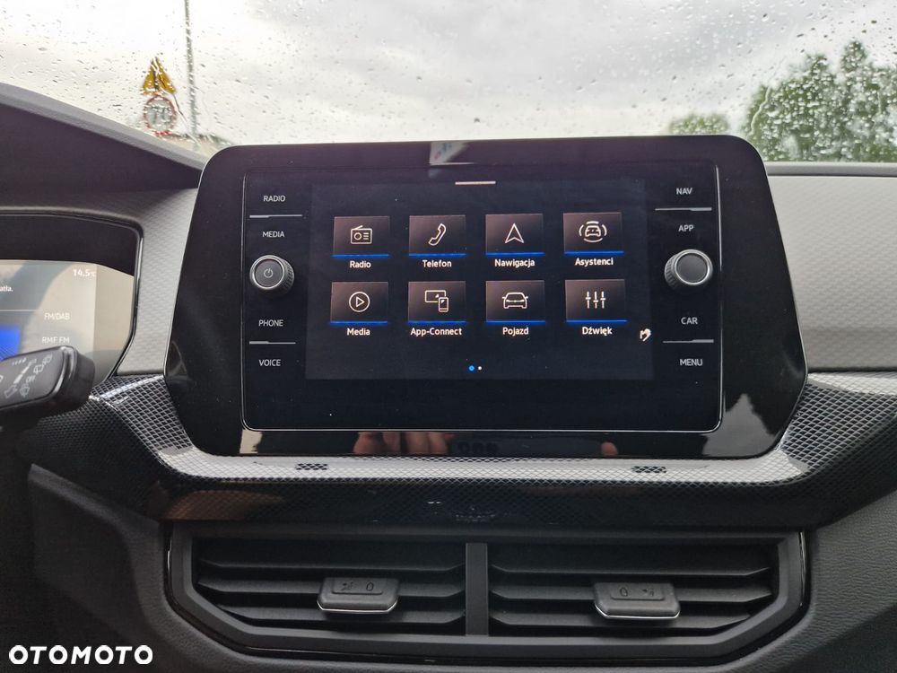 Volkswagen T-Cross - 19