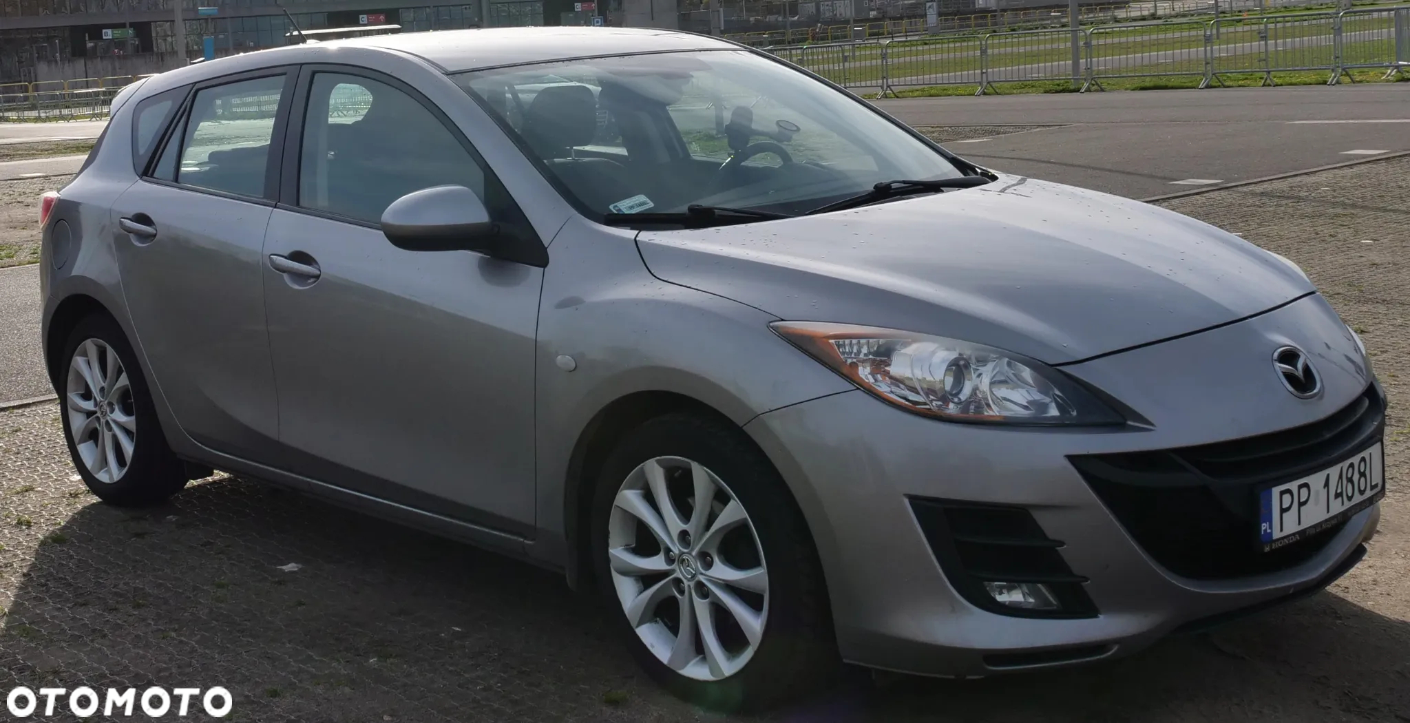 Mazda 3 - 4
