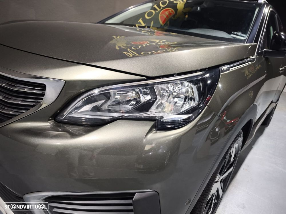 Peugeot 5008 - 5