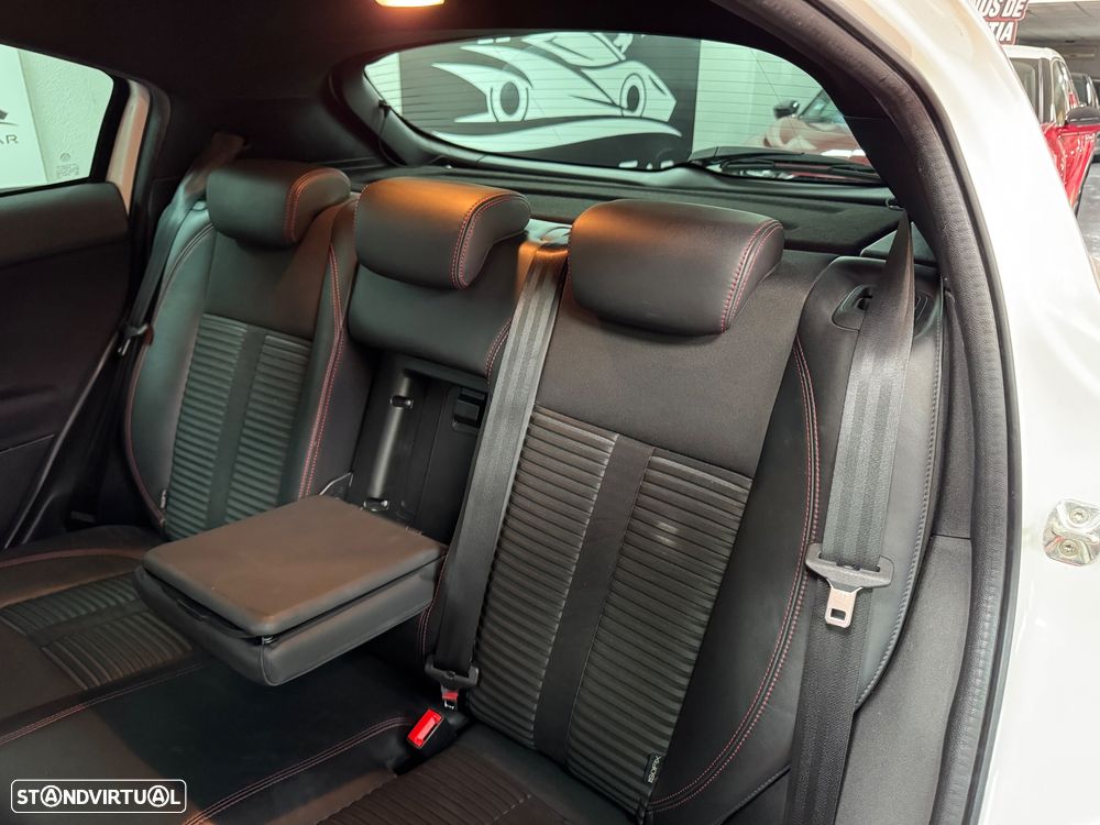 Alfa Romeo Giulietta 1.6 JTDm Veloce - 39