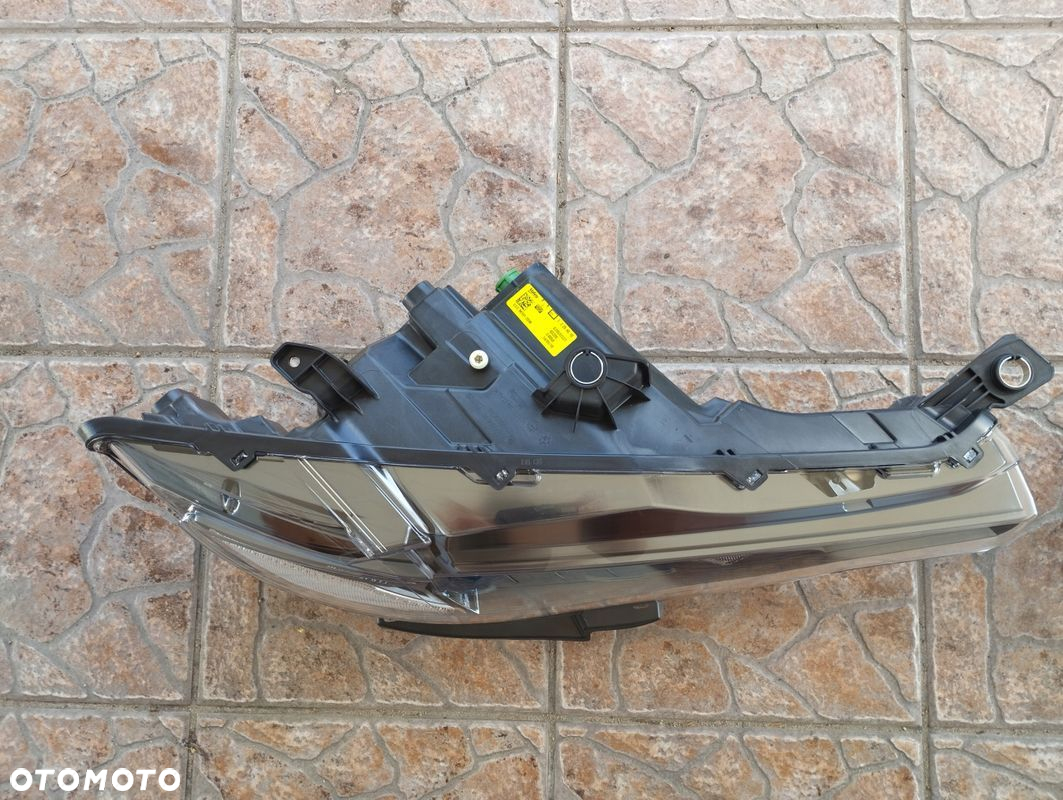 Lampa Xenon Nieskrętny Maserati Levante 670032327 670032328 NOWE ORYGINALNE - 5