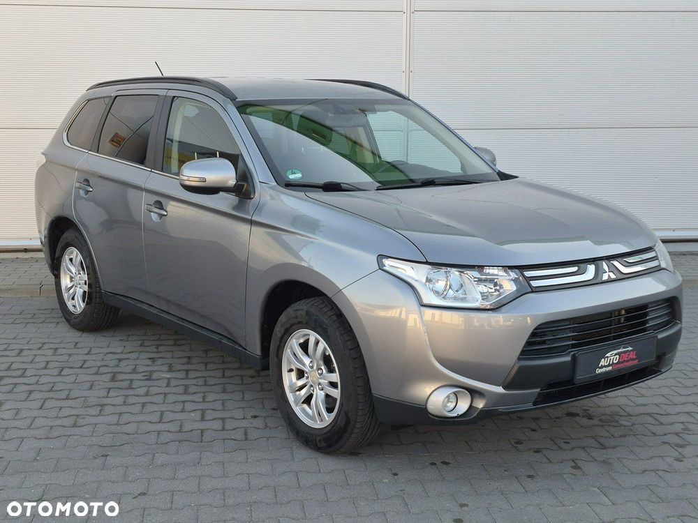 Mitsubishi Outlander - 4