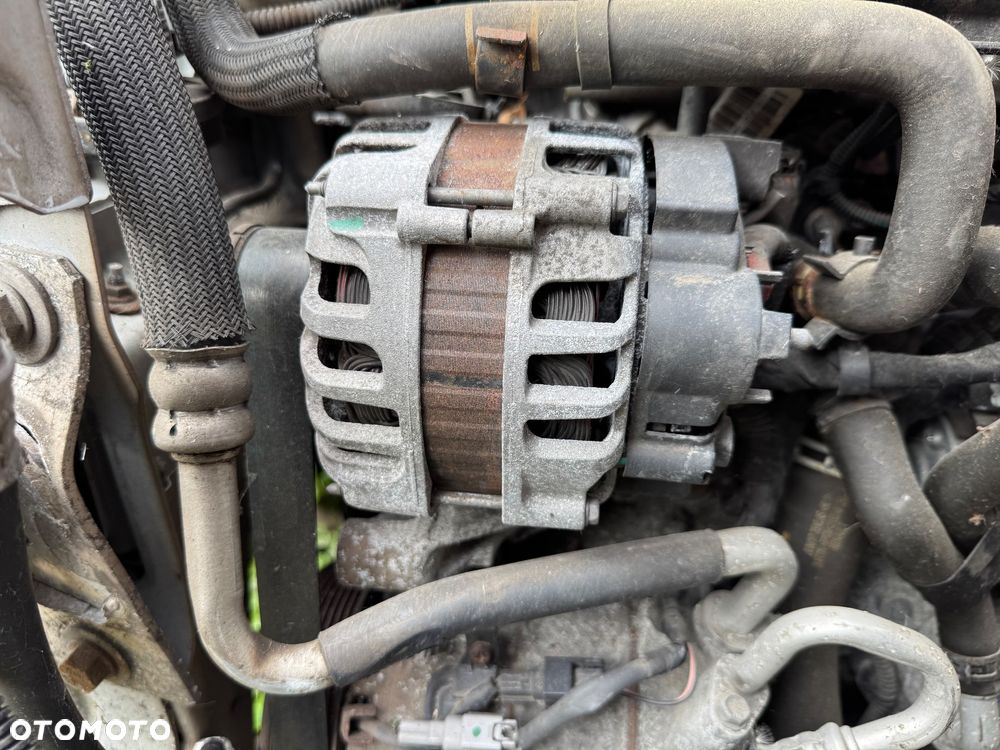 RENAULT CLIO IV CAPTUR 1.2 TCE ALTERNATOR 231006677R - 2