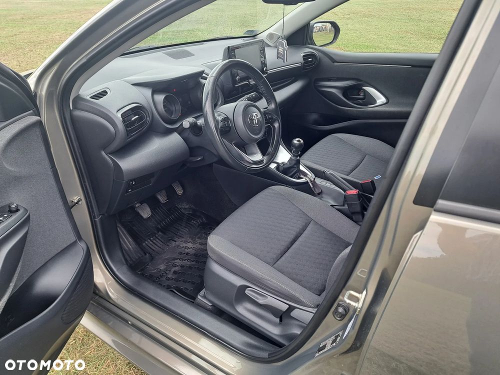 Toyota Yaris 1.5 Comfort - 10