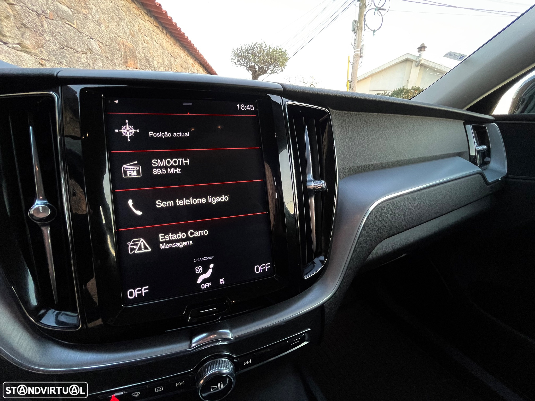 Volvo XC 60 2.0 D4 Momentum AWD Geartronic - 35