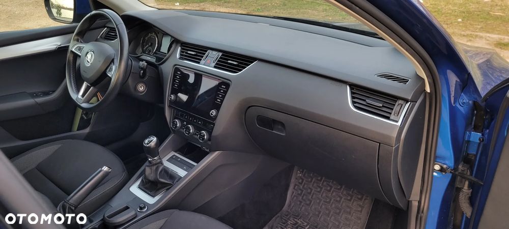 Skoda Octavia 1.4 TSI Ambition - 6