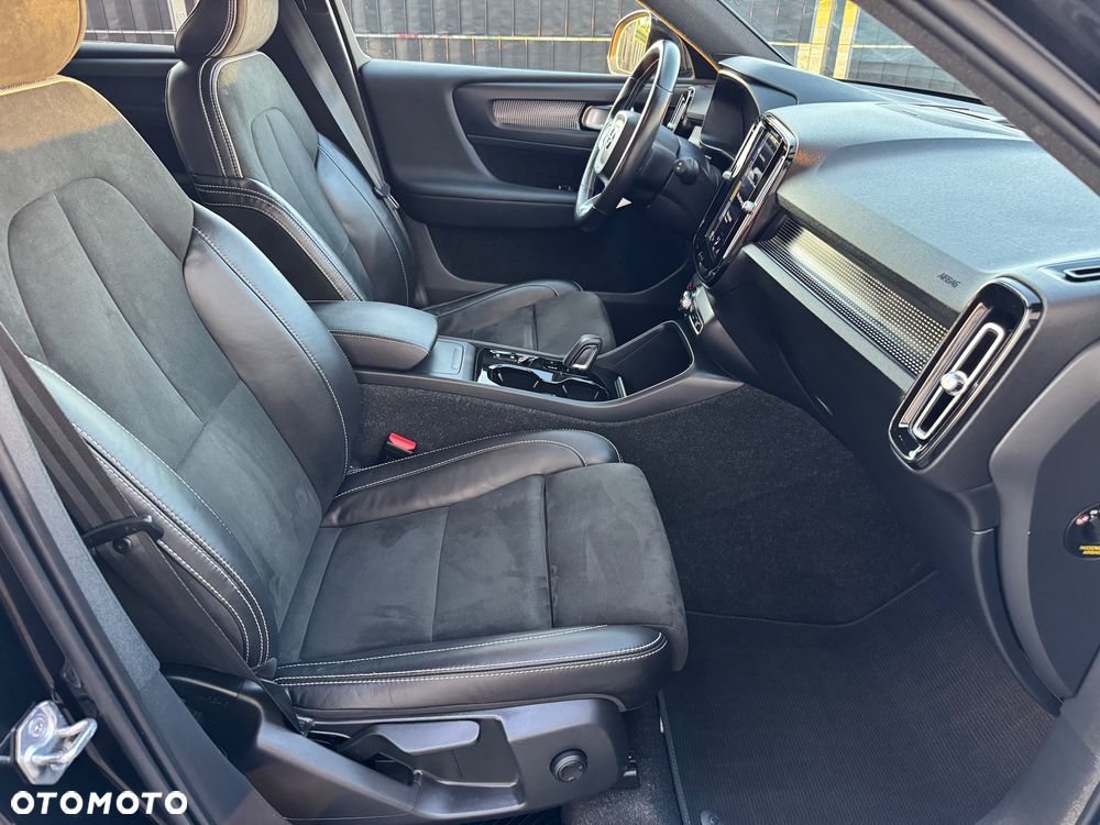 Volvo XC 40 T3 Geartronic RDesign - 28