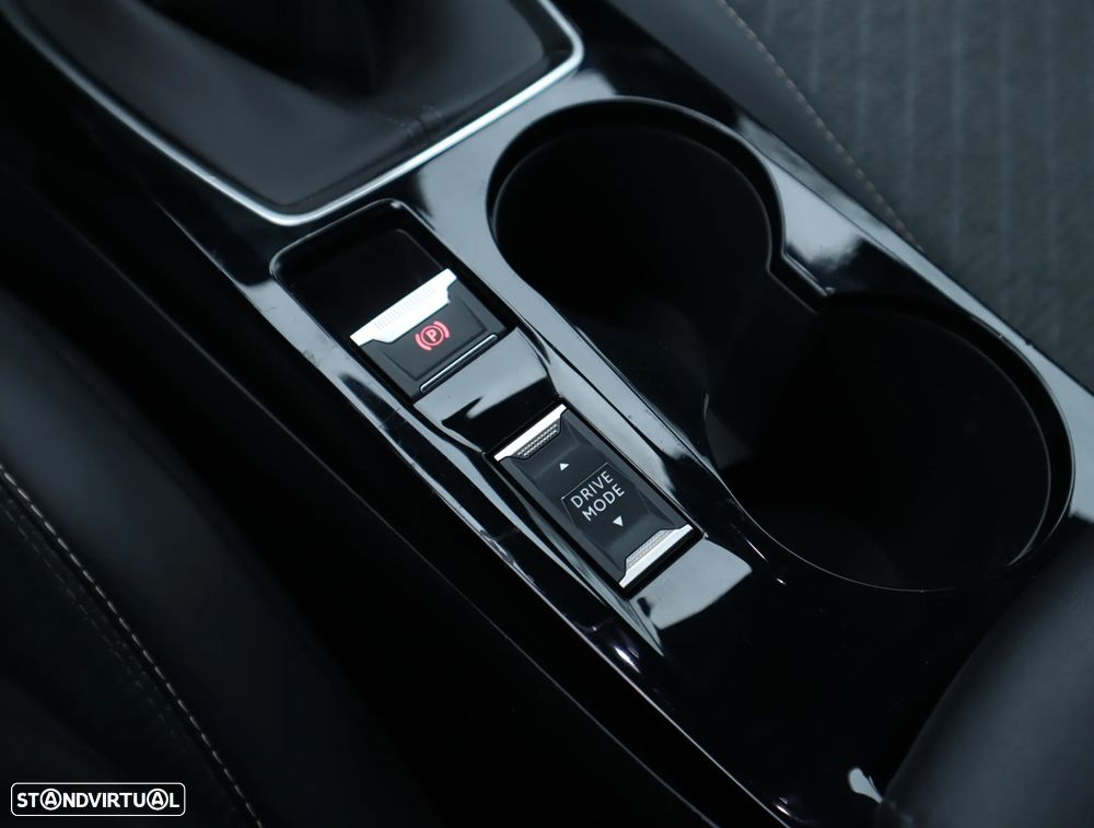 Peugeot 2008 1.2 PureTech Allure - 36