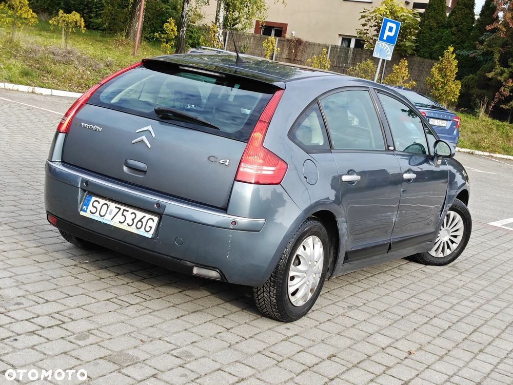 Citroën C4 1.6 HDi FAP Confort - 12