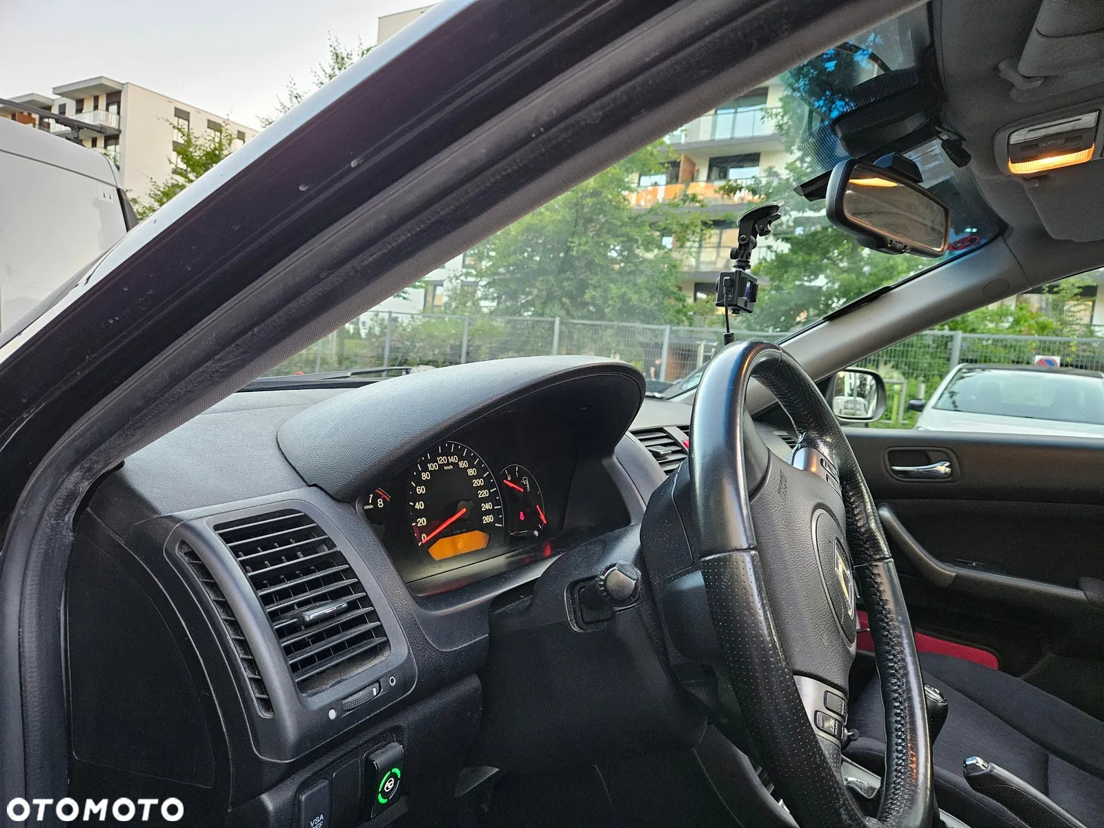 Honda Accord 2.0 Executive - 13