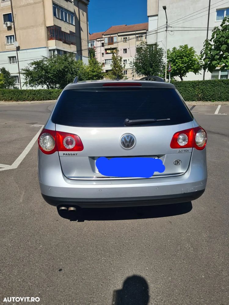 Volkswagen Passat 2.0 TDI Comfortline - 4