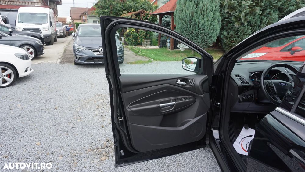 Ford Kuga 1.5 EcoBoost 2WD Trend - 6