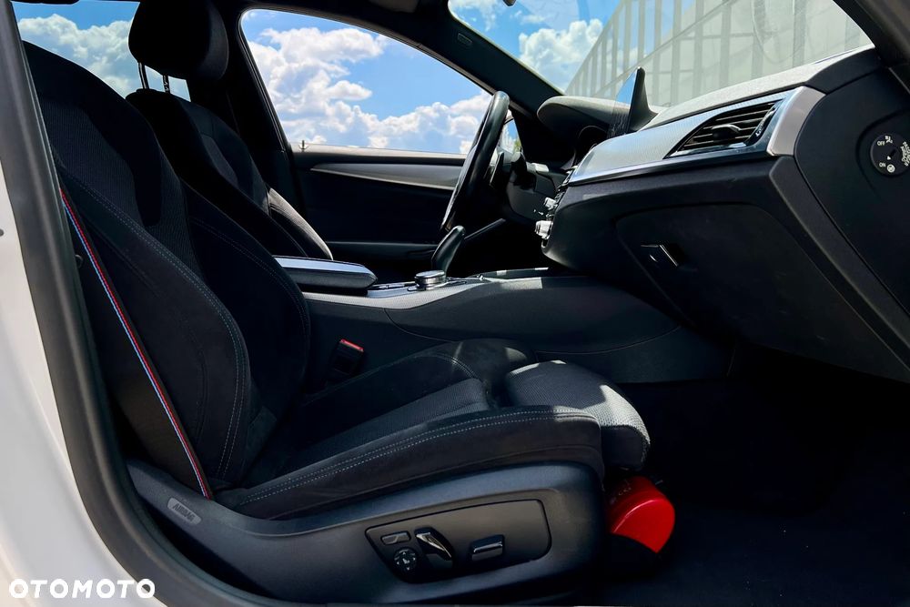 BMW Seria 5 520d xDrive M Sport sport - 18