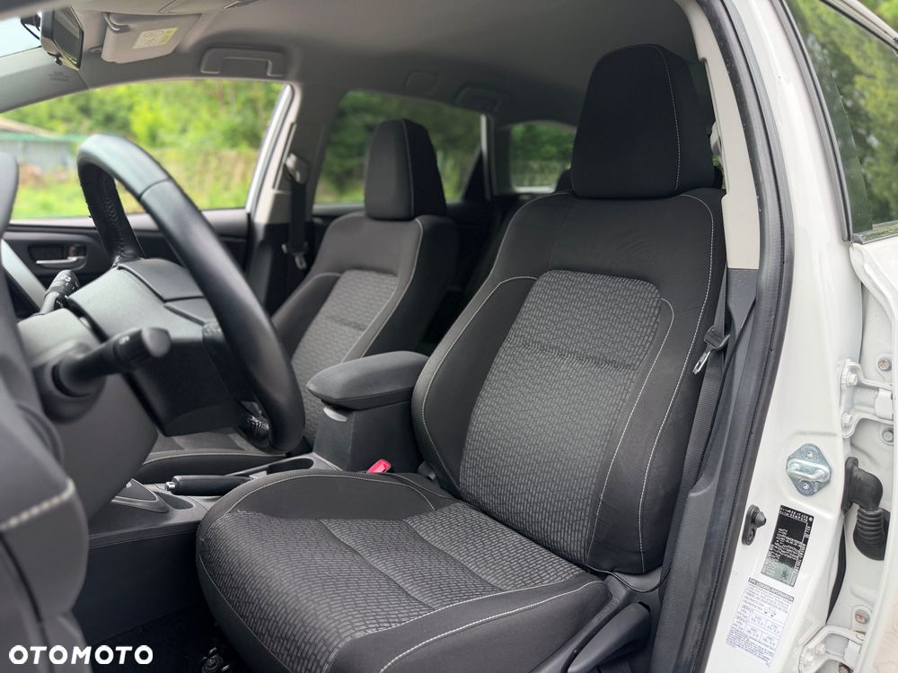 Toyota Auris Hybrid 135 Premium - 16