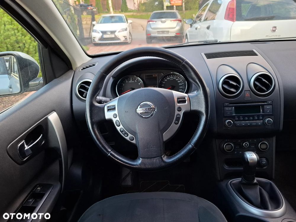 Nissan Qashqai 1.6 visia - 14