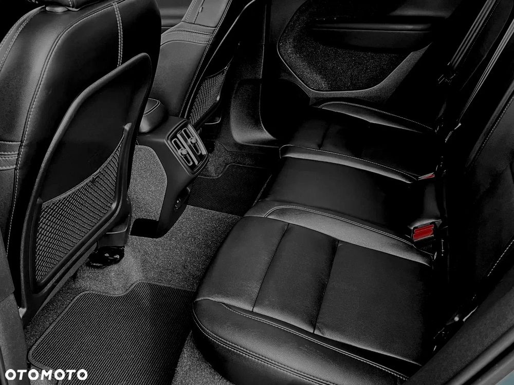 Volvo XC 40 B4 AWD Ultimate Dark - 22